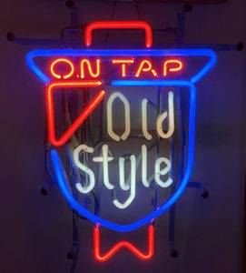 lot 12 image: Vintage Collectors Old Style On Tap Neon Sign