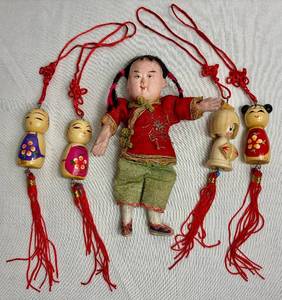 lot 97 image: Japanese Wooden Kokeshi Good LuckFortune Dolls and Vintage 1930s Chinese Papier Mache Doll in Embroidered Clothing