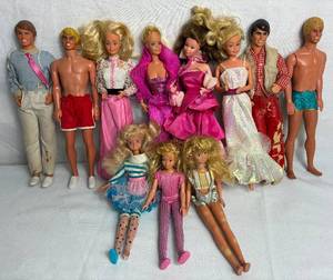 lot 71 image: Vintage Barbie, Ken, Skipper Doll Collection