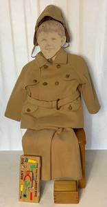 lot 105 image: Vintage Childs Preschool Package