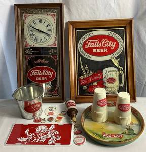 lot 109 image: Falls City Beer Collection