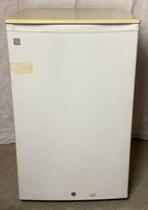 lot 188 image: GE Mini Refrigerator Model SMR04DAMWW