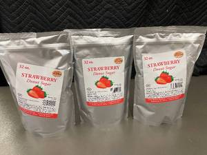 lot 368 image: UT 4 - 3 pk Great Western Strawberry Donut Sugar 32 oz Bags - Best By 41025