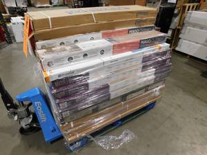 lot 7 image: Wholesale Pallet Lot Miscellaneous Flooring Items