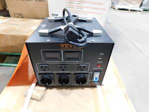 lot 22 image: VEVOR Voltage Converter Transformer 5000-Watt UpDown Transformer 110V220-Volt with USEU Outlet 5-Volt USB Port CE Certified