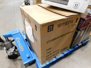 lot 58 image: Home Accents Holiday 6ft. Animated Wishlist Santa