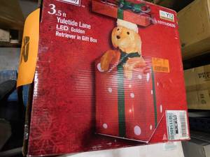 lot 94 image: Home Accents Holiday 3 ft. Yuletide Lane LED Golden Retriever with Gift Holiday Yard Decoration Y24