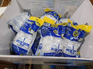 lot 167 image: 21 Bags QEP LASH360 116 in. Tile Leveling 4-Corner Stems (100-Pack)