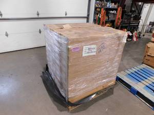 lot 238 image: (176) 1 x 39 X 60 Window Blinds - All New