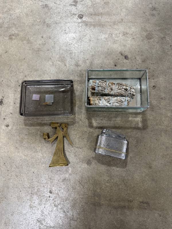 lot 0067 image: Assorted Spiritual & Functional Items