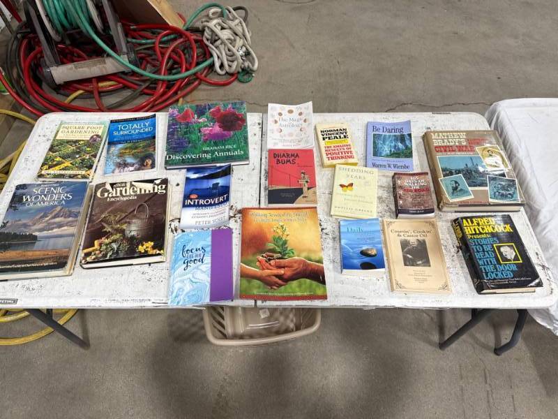 lot 0134 image: Used Book Collection