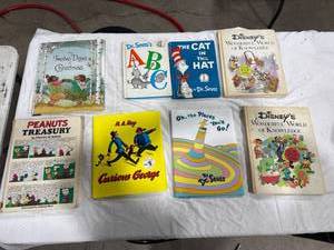 lot 0476 image: Assorted Childrens Book Collection