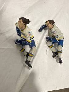 lot 0503 image: Hockey Player Figurines