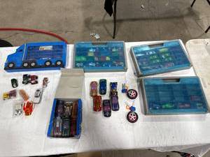 lot 0510 image: Hot Wheels Toy Car Collection