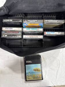 lot 0524 image: Cassette Tape Carrying Case
