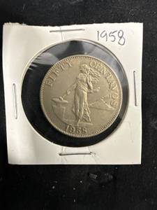 lot 0539 image: 1958 Fifty Centavos Coin