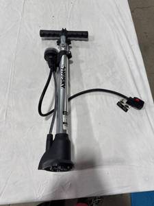 lot 0547 image: Husky Bicycle Pump