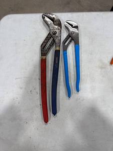 lot 0567 image: Channel Lock Pliers Set