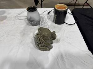 lot 0593 image: Elephant Ceramic Wax Warmer