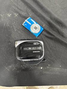 lot 0606 image: Vintage Camera and Camcorder