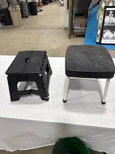 lot 0617 image: Two Step Stools