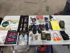 lot 0619 image: Craft and Art Supplies