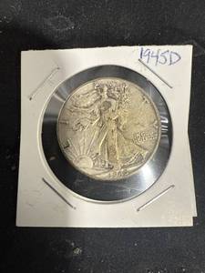 lot 0674 image: 1945D Walking Liberty Half Dollar