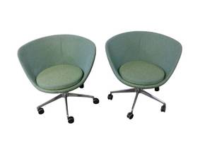 lot 16 image: 2 Keilahuer Swivel Chairs with 5 Star Chrome Base