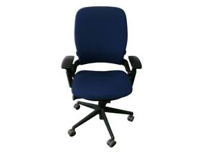 lot 27 image: Steelcase Leap V2 Loaded Chair