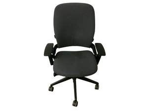 lot 58 image: Steelcase Leap V2 Loaded Chair