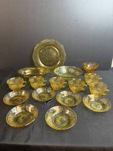 lot 128 image: Depression Glass Amber Patterned Tea Set Collection