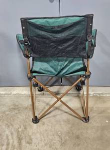 lot 187 image: Folding Deluxe Arm Chair with Carrying Bag