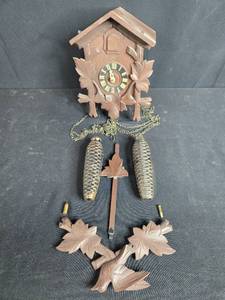 lot 208 image: Antique 8-Day German Black Forest Cuckoo Clock with Wooden Leaf Motif Parts - untested
