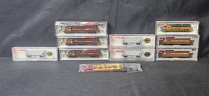 lot 227 image: HO Scale InterMountain and Atlas Locomotives and Freight Cars Lot