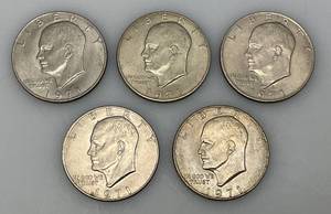 lot 32 image: 1971 Plain No Mint Mark Eisenhower One Dollar Coins