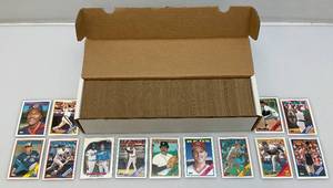 lot 78 image: Unsorted 1988 Topps Baseball Cards