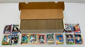 lot 90 image: Unsorted 1990 Topps Baseball Cards