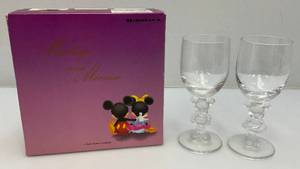 lot 148 image: Walt Disney Co. Mickey And Minnie Mouse Pair Glass Set In Original Box