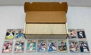 lot 199 image: 1989 Unsorted Fleer Baseball Cards