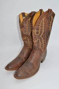 lot 40 image: Rod Patrick boots