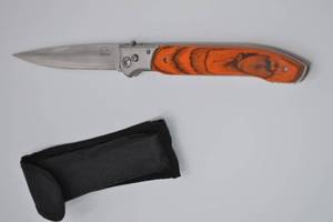 lot 86 image: Switch Blade