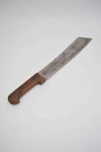 lot 90 image: Vintage WWII Combat Machete