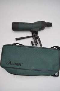 lot 97 image: Spotting Scope