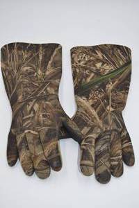 lot 145 image: Hunting Gloves