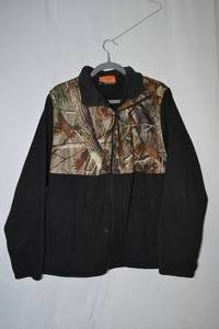 lot 159 image: Hunting Zip-Up