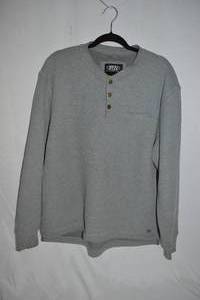 lot 170 image: Pull-over