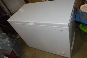 lot 356 image: Arctic Wind Chest Freezer
