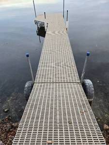lot 9 image: 36 Walk on Water Dock
