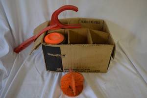 lot 195 image: Clay Piegons and Launcher