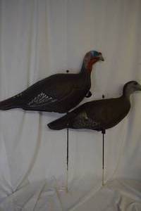 lot 205 image: Decoy Turkeys